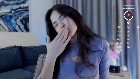 Viola online show from 01-26-25, 01:04