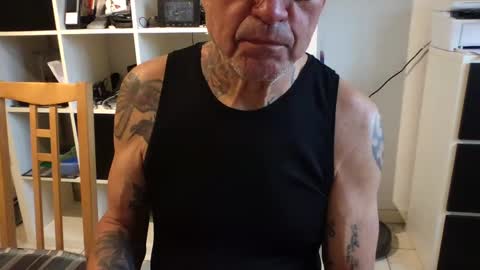 Snapshot of eddelmar chatting on 12-07-24, 10:56 eddelmar online show from 12-07-24, 10:56