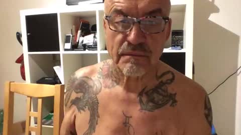 Snapshot of eddelmar chatting on 01-02-25, 10:55 eddelmar online show from 01-02-25, 10:55