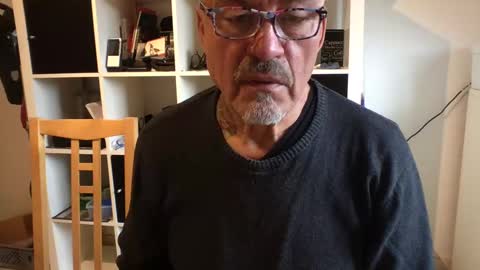 Snapshot of eddelmar chatting on 01-03-25, 01:03 eddelmar online show from 01-03-25, 01:03