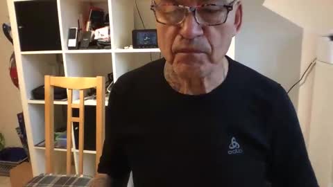 Snapshot of eddelmar chatting on 01-27-25, 12:26 eddelmar online show from 01-27-25, 12:26