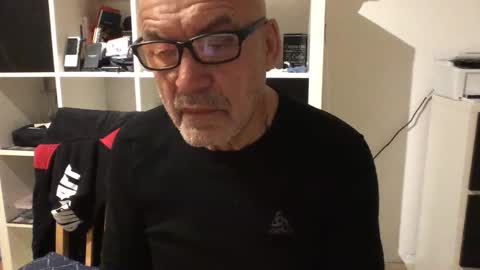 Snapshot of eddelmar chatting on 02-09-25, 07:52 eddelmar online show from 02-09-25, 07:52