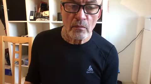 Snapshot of eddelmar chatting on 02-15-25, 02:11 eddelmar online show from 02-15-25, 02:11