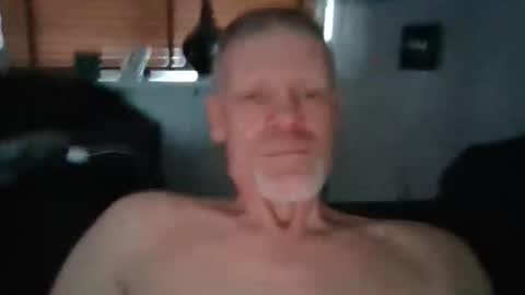 Snapshot of eddie4767 chatting on 11-16-25, 09:37 eddie4767 online show from 11-16-25, 09:37