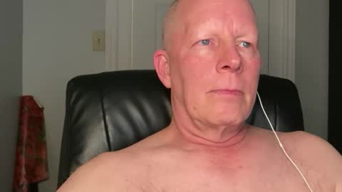 Eddy online show from 11-24-25, 03:17