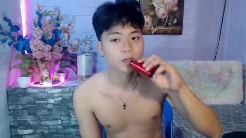 edelcum_xx online show from 06-19-26, 10:30