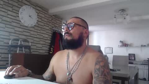 Snapshot of edgarram83 chatting on 10-07-25, 08:17 edgarram83 online show from 10-07-25, 08:17