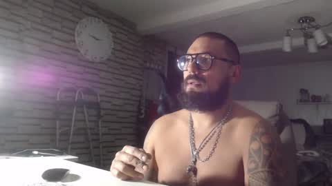 Snapshot of edgarram83 chatting on 10-11-25, 08:46 edgarram83 online show from 10-11-25, 08:46