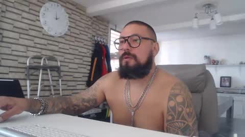 Snapshot of edgarram83 chatting on 10-30-25, 07:58 edgarram83 online show from 10-30-25, 07:58