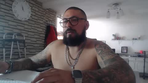 Snapshot of edgarram83 chatting on 11-14-25, 05:55 edgarram83 online show from 11-14-25, 05:55