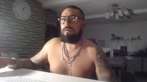 Snapshot of edgarram83 chatting on 11-17-25, 07:03 edgarram83 online show from 11-17-25, 07:03