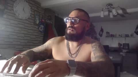 Snapshot of edgarram83 chatting on 11-21-25, 06:23 edgarram83 online show from 11-21-25, 06:23