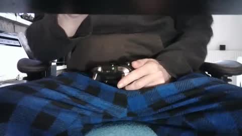 Snapshot of edged_biker chatting on 11-29-25, 11:35 edged biker online show from 11-29-25, 11:35