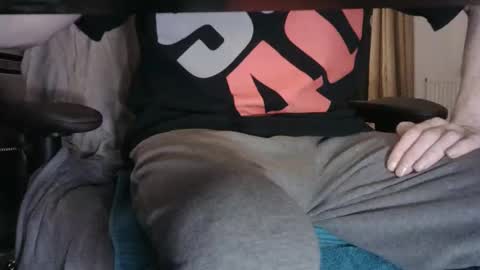 Snapshot of edged_biker chatting on 02-15-26, 08:49 edged biker online show from 02-15-26, 08:49