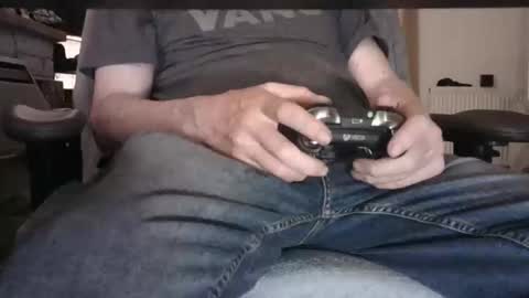 edged biker online show from 04-27-26, 10:52