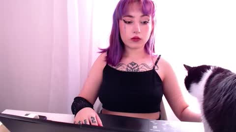 Snapshot of ediefris chatting on 02-16-26, 05:14 fickle demon made of clumps of matter online show from 02-16-26, 05:14