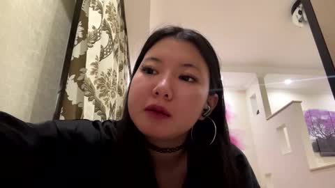 Snapshot of edinabluett chatting on 02-18-26, 06:48 Eri online show from 02-18-26, 06:48