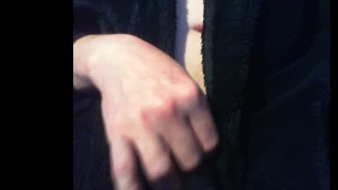 Snapshot of edinburgh79 chatting on 02-13-26, 12:01 edinburgh79 online show from 02-13-26, 12:01