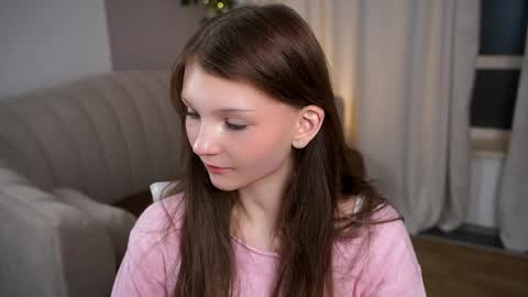 Lisa  online show from 03-26-26, 11:10