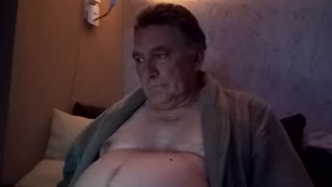 Snapshot of edje59a chatting on 09-20-25, 09:38 Eddy online show from 09-20-25, 09:38