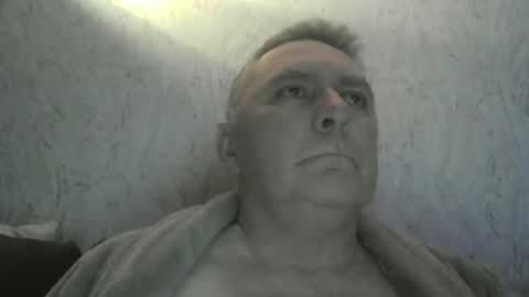 Snapshot of edje59a chatting on 10-23-25, 11:35 Eddy online show from 10-23-25, 11:35