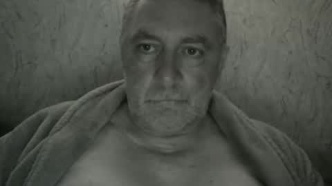 Snapshot of edje59a chatting on 11-01-25, 01:07 Eddy online show from 11-01-25, 01:07