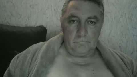 Snapshot of edje59a chatting on 11-09-25, 11:36 Eddy online show from 11-09-25, 11:36