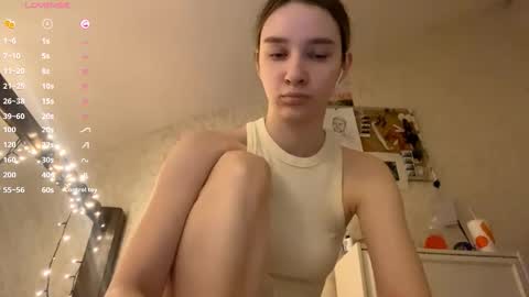 Snapshot of edlinhazleton chatting on 11-04-25, 06:07 Dana online show from 11-04-25, 06:07