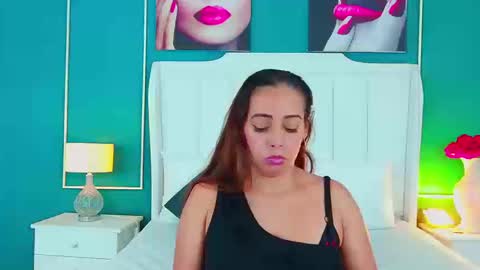 EDNA COPPER online show from 09-12-25, 01:17