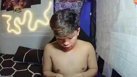 urasian chub online show from 11-18-25, 02:50