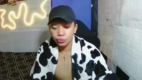 urasian chub online show from 11-29-25, 09:45