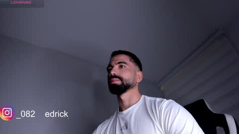 Snapshot of edrick_walton chatting on 01-02-25, 11:52 edrick online show from 01-02-25, 11:52