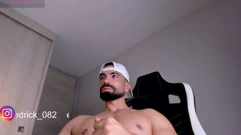 Snapshot of edrick_walton chatting on 01-08-25, 02:35 edrick online show from 01-08-25, 02:35