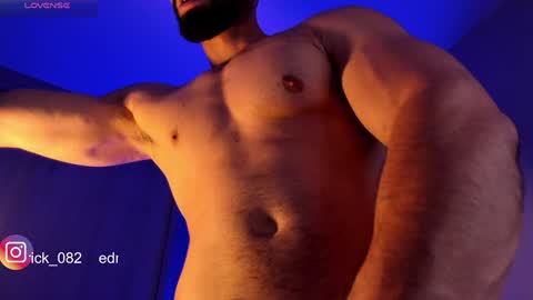 Snapshot of edrick_walton chatting on 01-28-25, 01:38 edrick online show from 01-28-25, 01:38