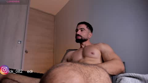 Snapshot of edrick_walton chatting on 01-29-25, 10:58 edrick online show from 01-29-25, 10:58