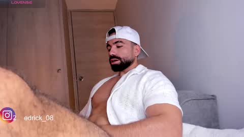 Snapshot of edrick_walton chatting on 02-11-25, 11:54 edrick online show from 02-11-25, 11:54