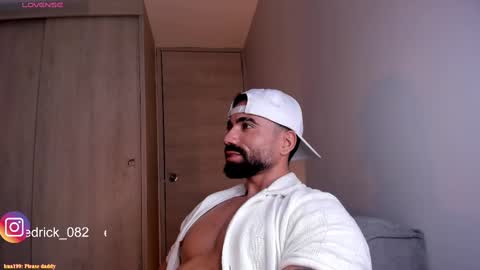 Snapshot of edrick_walton chatting on 02-26-25, 01:30 edrick online show from 02-26-25, 01:30