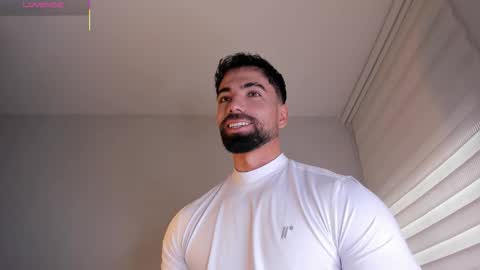 Snapshot of edrick_walton chatting on 09-28-25, 01:05 edrick online show from 09-28-25, 01:05