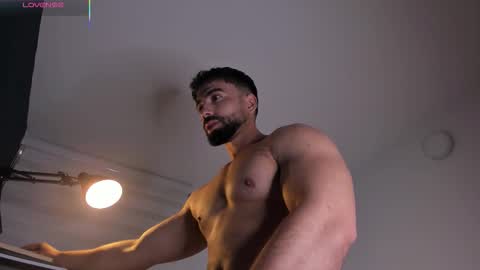 Snapshot of edrick_walton chatting on 11-28-25, 11:35 edrick online show from 11-28-25, 11:35