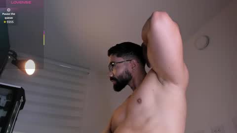 Snapshot of edrick_walton chatting on 05-14-26, 12:12 edrick online show from 05-14-26, 12:12