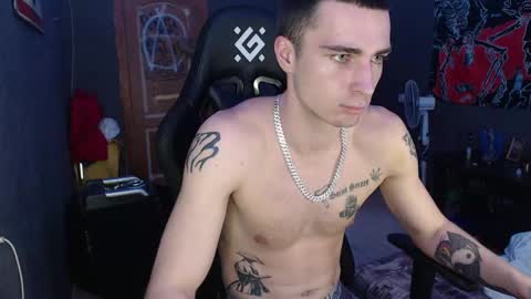 Snapshot of eduard_loveee chatting on 12-21-24, 02:26 Eduar online show from 12-21-24, 02:26