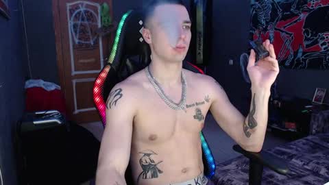 Eduar online show from 01-13-25, 03:36