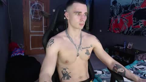 Snapshot of eduard_loveee chatting on 11-03-25, 09:54 Eduar online show from 11-03-25, 09:54