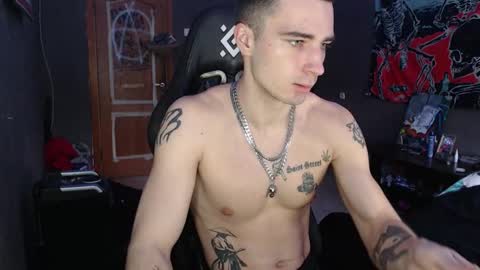 Snapshot of eduard_loveee chatting on 11-16-25, 09:37 Eduar online show from 11-16-25, 09:37