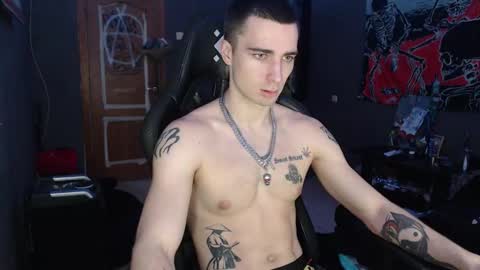 Snapshot of eduard_loveee chatting on 11-20-25, 10:15 Eduar online show from 11-20-25, 10:15