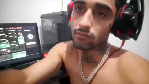 Snapshot of edward_johnsonn chatting on 09-23-25, 05:32 edward_johnsonn online show from 09-23-25, 05:32