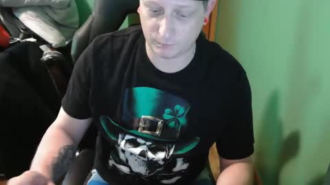 edwardaims_2please online show from 05-17-26, 01:40