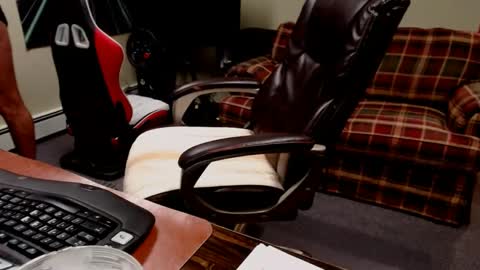 Snapshot of edwardridge chatting on 03-03-25, 05:29 captain pj pants online show from 03-03-25, 05:29