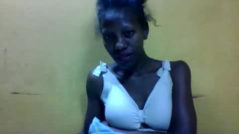 edwige770943 online show from 04-21-26, 03:24