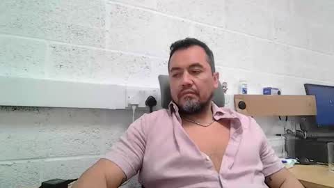 EdM online show from 02-23-26, 10:01